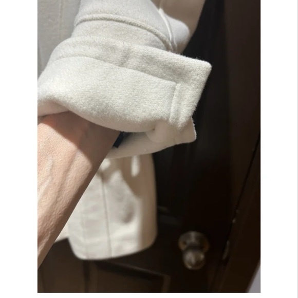 Vintage Versace Jeans Couture Pea Coat. 100% Wool. Mid Length. - Picture 6 of 12